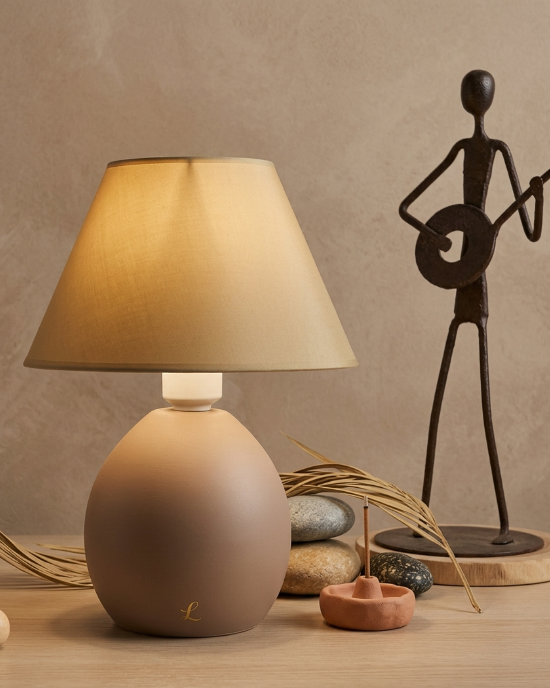 Abajur Artesanal de Cerâmica Lumière™
