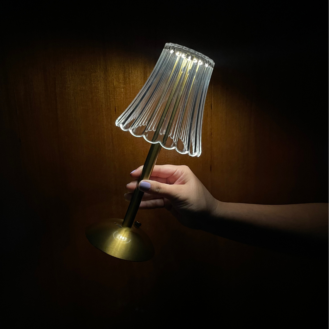 Luminária de mesa Recarregável Donna™